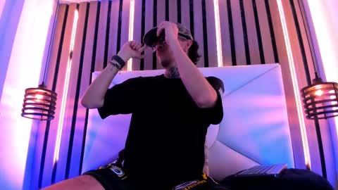 Snapshot of johnsonisaac94_ chatting on 09-18-25, 02:02 johnsonisaac94  online show from 09-18-25, 02:02