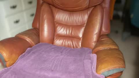 Snapshot of johntwoall chatting on 02-25-26, 03:43 Pixies john online show from 02-25-26, 03:43