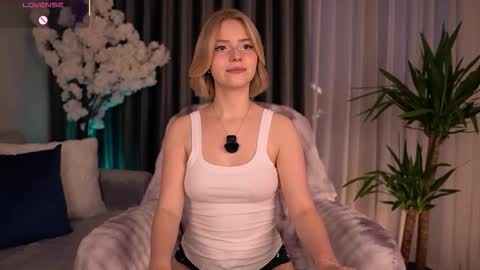 Paula online show from 09-19-25, 02:46