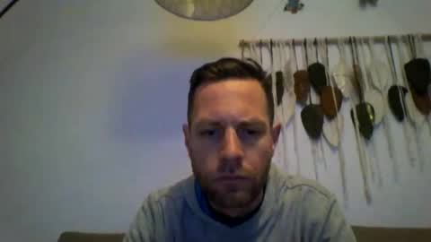 jojo19844 online show from 12-22-25, 05:48