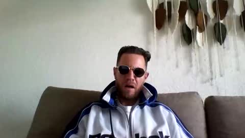 jojo19844 online show from 03-05-26, 11:39