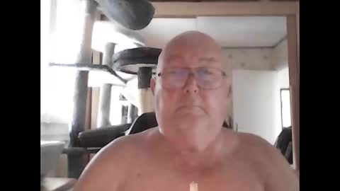 Snapshot of jojo60000529566 chatting on 09-11-25, 02:06 jojo60000529566 online show from 09-11-25, 02:06