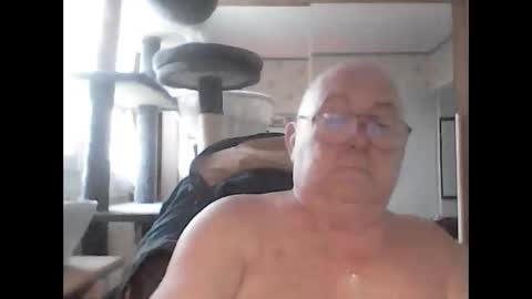 Snapshot of jojo60000529566 chatting on 10-25-25, 04:02 jojo60000529566 online show from 10-25-25, 04:02