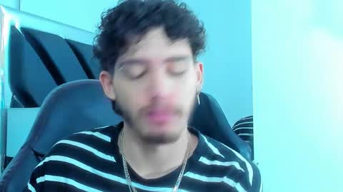 Snapshot of jojobraando chatting on 11-28-25, 12:35 jojobraando online show from 11-28-25, 12:35