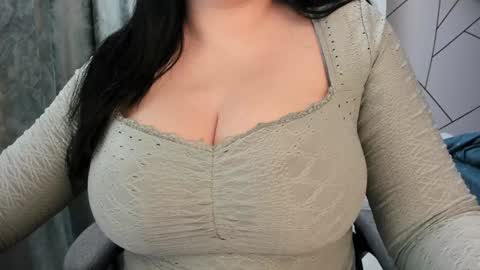 Snapshot of jolenekiss chatting on 01-01-25, 03:46 Jolene online show from 01-01-25, 03:46