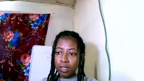 Snapshot of joliekah27 chatting on 01-23-25, 02:17 joliekah27 online show from 01-23-25, 02:17