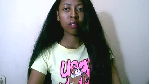 joliekah27 online show from 11-12-25, 08:41