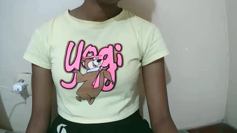 Snapshot of joliekah27 chatting on 01-09-26, 09:56 joliekah27 online show from 01-09-26, 09:56