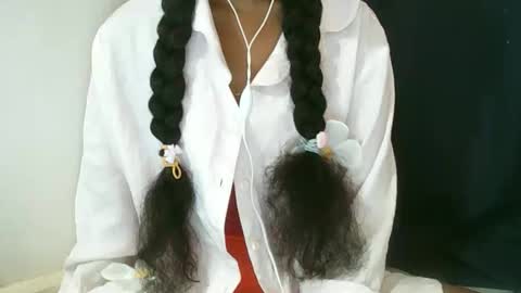 Snapshot of joliekah27 chatting on 02-01-26, 08:13 joliekah27 online show from 02-01-26, 08:13