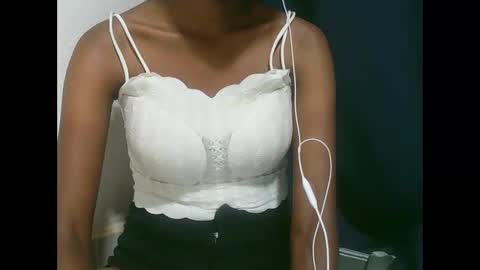 Snapshot of joliekah27 chatting on 02-08-26, 11:30 joliekah27 online show from 02-08-26, 11:30