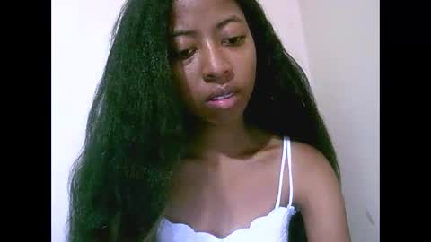 joliekah27 online show from 04-23-26, 08:24