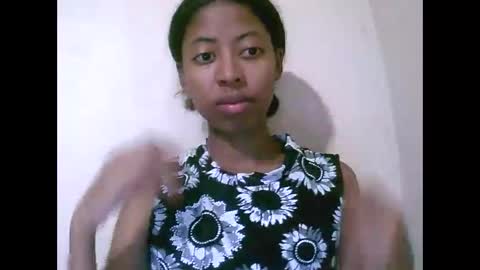 joliekah27 online show from 04-27-26, 07:39