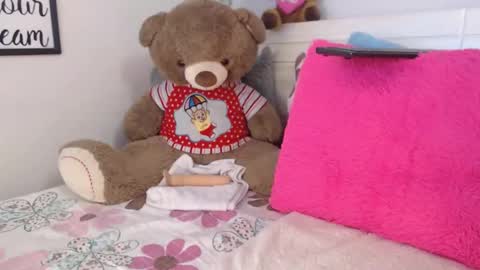 Joliet online show from 04-11-26, 01:54