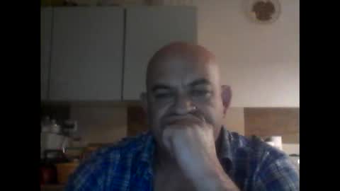 Snapshot of jolmasz30 chatting on 10-23-25, 04:17 jolmasz30 online show from 10-23-25, 04:17