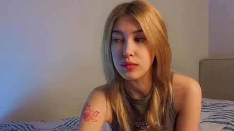 Viola online show from 11-27-25, 11:01