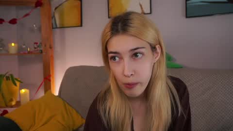 Viola online show from 03-30-26, 01:45