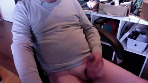 Snapshot of jomaster1970 chatting on 10-22-25, 07:52 jomaster1970 online show from 10-22-25, 07:52