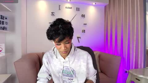 Jonas  online show from 03-06-26, 04:31