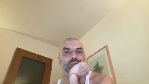 Snapshot of jondo82 chatting on 02-08-26, 01:31 jondo82 online show from 02-08-26, 01:31