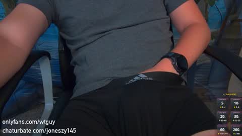 Snapshot of joneszy145 chatting on 06-19-26, 02:05 WhteGuy online show from 06-19-26, 02:05