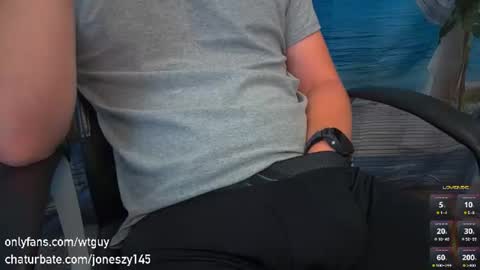 Snapshot of joneszy145 chatting on 06-21-26, 08:33 WhteGuy online show from 06-21-26, 08:33