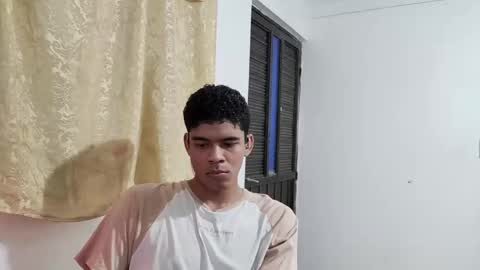 Snapshot of jonhsebastiann chatting on 09-27-25, 05:56 John online show from 09-27-25, 05:56