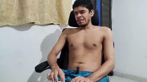 Snapshot of jonhsebastiann chatting on 10-16-25, 05:52 John online show from 10-16-25, 05:52