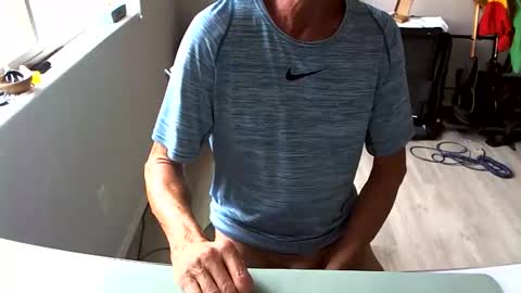 Jon Rockit online show from 04-10-26, 05:06