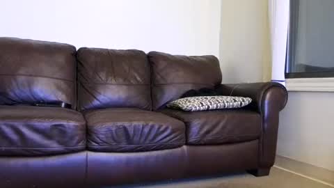 Snapshot of jonny4u_xxx chatting on 10-22-25, 10:59 John online show from 10-22-25, 10:59