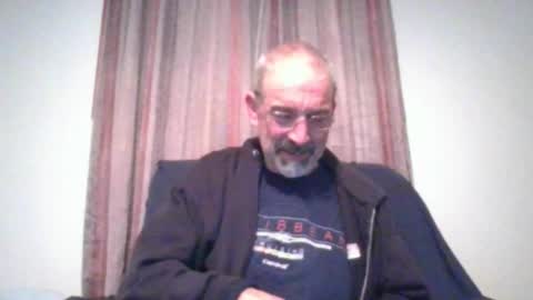 Snapshot of jony_five chatting on 12-25-24, 02:35 Jon online show from 12-25-24, 02:35