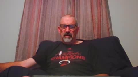 Snapshot of jony_five chatting on 09-13-25, 10:42 Jon online show from 09-13-25, 10:42