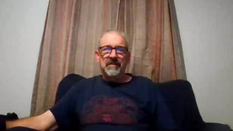 Snapshot of jony_five chatting on 11-06-25, 01:50 Jon online show from 11-06-25, 01:50
