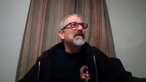 Snapshot of jony_five chatting on 12-02-25, 01:44 Jon online show from 12-02-25, 01:44