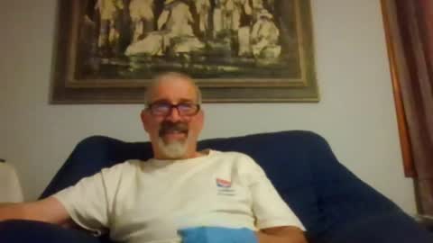 Snapshot of jony_five chatting on 05-05-26, 12:18 Jon online show from 05-05-26, 12:18