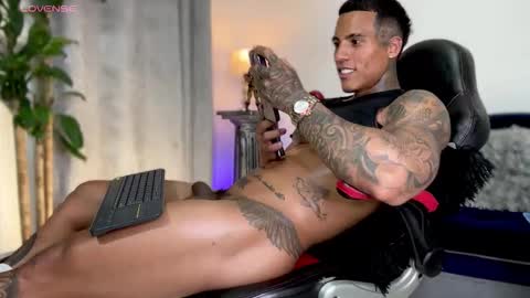    Schedule   3 pm - 10pm   OfflineTuesday and Wednesday online show from 12-19-25, 12:28