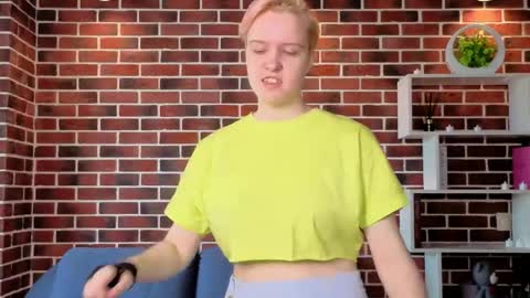 Ellie online show from 05-14-26, 08:21