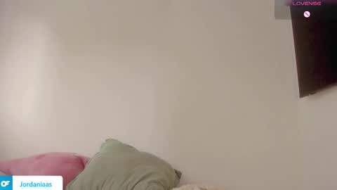 Snapshot of jordaniaa_ chatting on 12-02-25, 08:37 Megan OF Jordaniaas online show from 12-02-25, 08:37