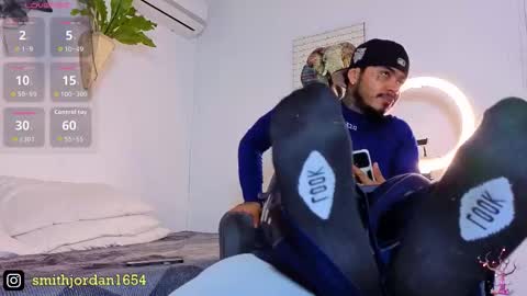 Snapshot of jordansmiith_ chatting on 10-24-25, 09:22 Jordan Smith online show from 10-24-25, 09:22