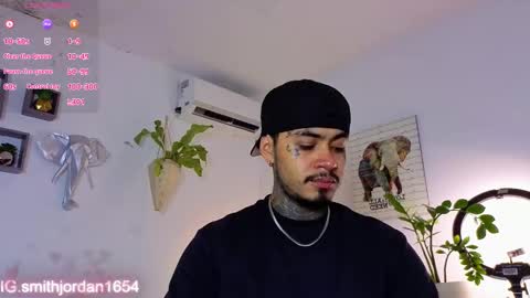 Snapshot of jordansmiith_ chatting on 11-17-25, 08:14 Jordan Smith online show from 11-17-25, 08:14