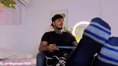 Snapshot of jordansmiith_ chatting on 11-21-25, 09:13 Jordan Smith online show from 11-21-25, 09:13
