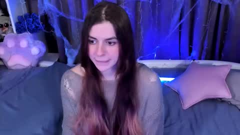 Rose online show from 10-31-25, 05:03