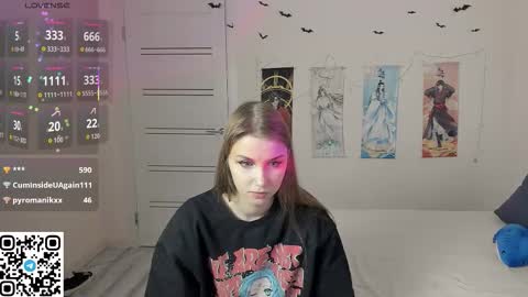 Mila online show from 11-06-25, 03:18