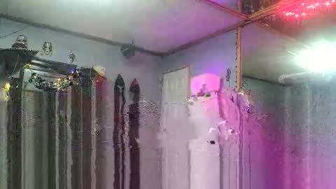 Snapshot of josavaho235836 chatting on 02-17-26, 02:19 Joey Amy online show from 02-17-26, 02:19