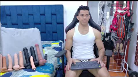 jose_rumbero91 online show from 04-23-26, 02:24
