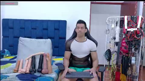 jose_rumbero91 online show from 06-10-26, 11:20
