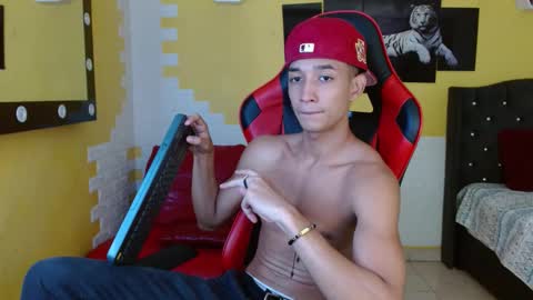 jose_sexycumm online show from 09-27-25, 04:56