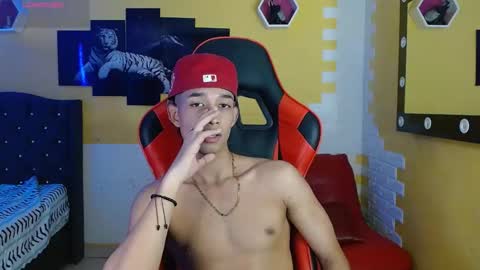 jose_sexycumm online show from 11-05-25, 10:54