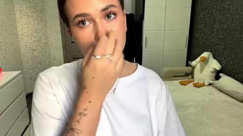 Eli online show from 04-14-26, 11:27