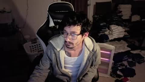 Josef online show from 05-19-26, 06:09