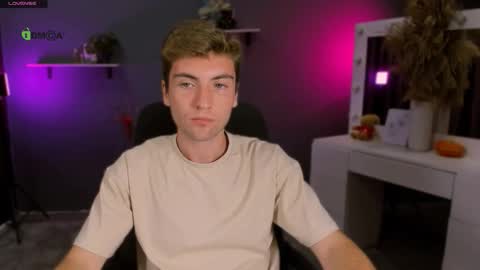 Snapshot of joseph_bear_ chatting on 09-10-25, 12:49 joseph_bear_ online show from 09-10-25, 12:49